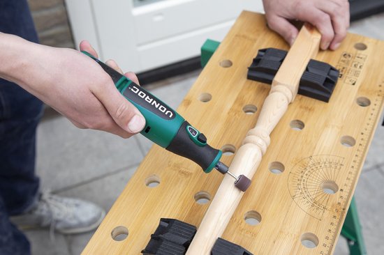 VONROC Accu Multitool - Rotatif - 8V - 24 accessoires, chargeur et sac de rangement inclus