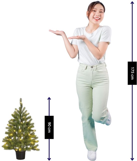 Black Box Trees Nagoya : sapin de Noël artificiel avec éclairage - Sapin artificiel H 90 x P 42 cm - Sapin de Noël artificiel dans un pot en plastique - Décoration de Noël d'intérieur - Avec pile et minuterie - 175 branches - Vert