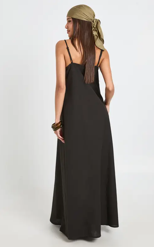 Robe longue à volants et mouchoir en lin - Taille 36