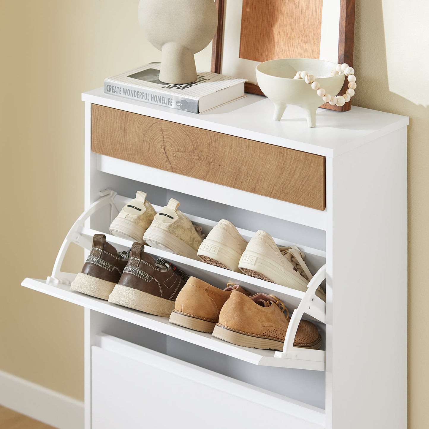 SoBuy FSR205-WN Armoire à chaussures entrée bois blanc 61 x 26 x 91 cm - compacte avec tiroir et portes basculantes - design scandinave