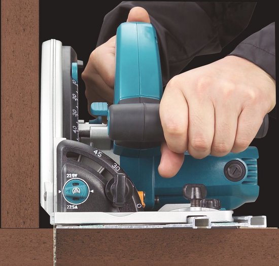 Scie plongeante Makita SP6000J dans son coffret Mbox - 1 300 W