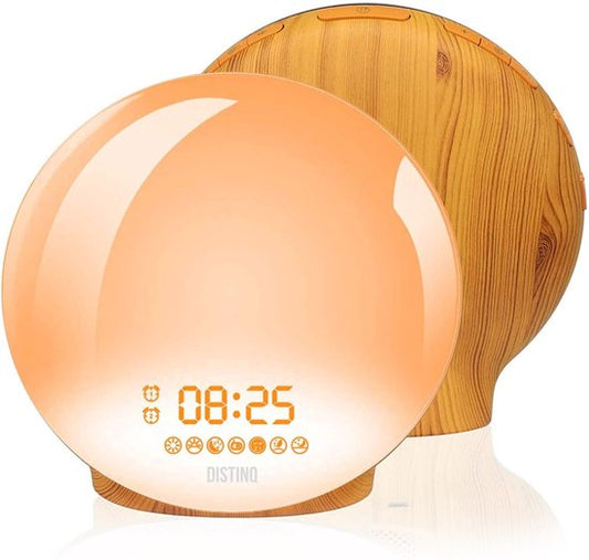 DistinQ Wake-Up Light - Radio-réveil avec double réveil - Aide au sommeil avec connexion USB - Couleur bois