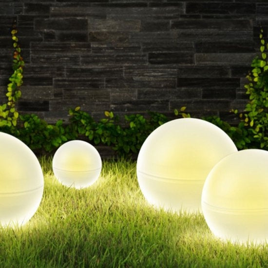 Grundig Ampoules pour l'extérieur - Avec prise - LED - Chargement par énergie solaire - Blanc