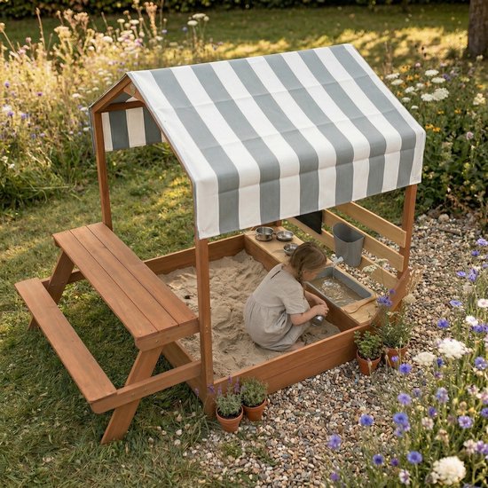 Bac à sable et maisonnette de jeu AXI Bo 159 x 105 cm avec cuisine de jeu et table de pique-nique, marron – Bois FSC – Avec tableau à craie et lot d'accessoires pour bac à sable (6 pièces) – Bâche de protection et toile de sol incluses – Garantie de 10 an