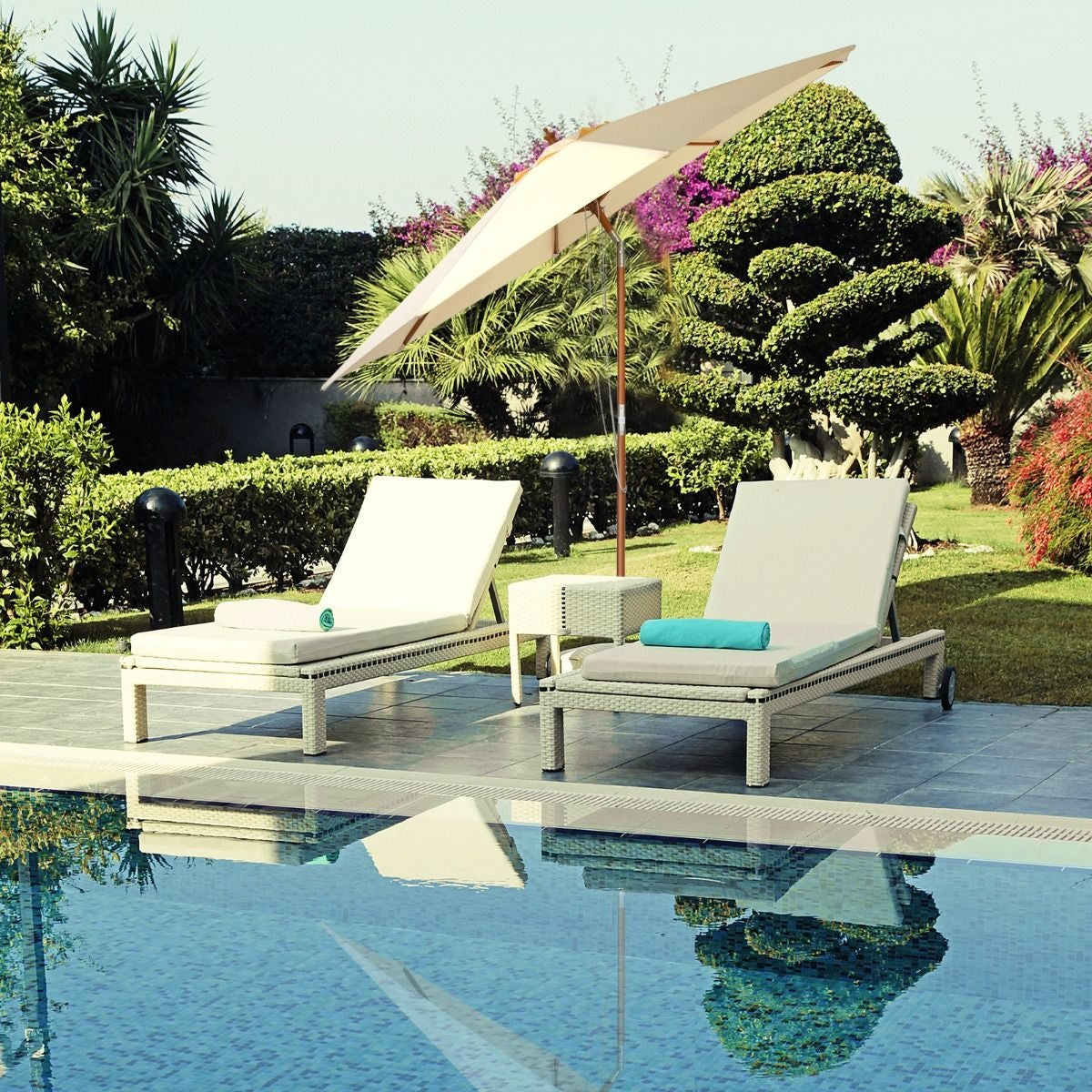 Parasol Coast avec 8 Balles inclinables - Beige - 270 cm