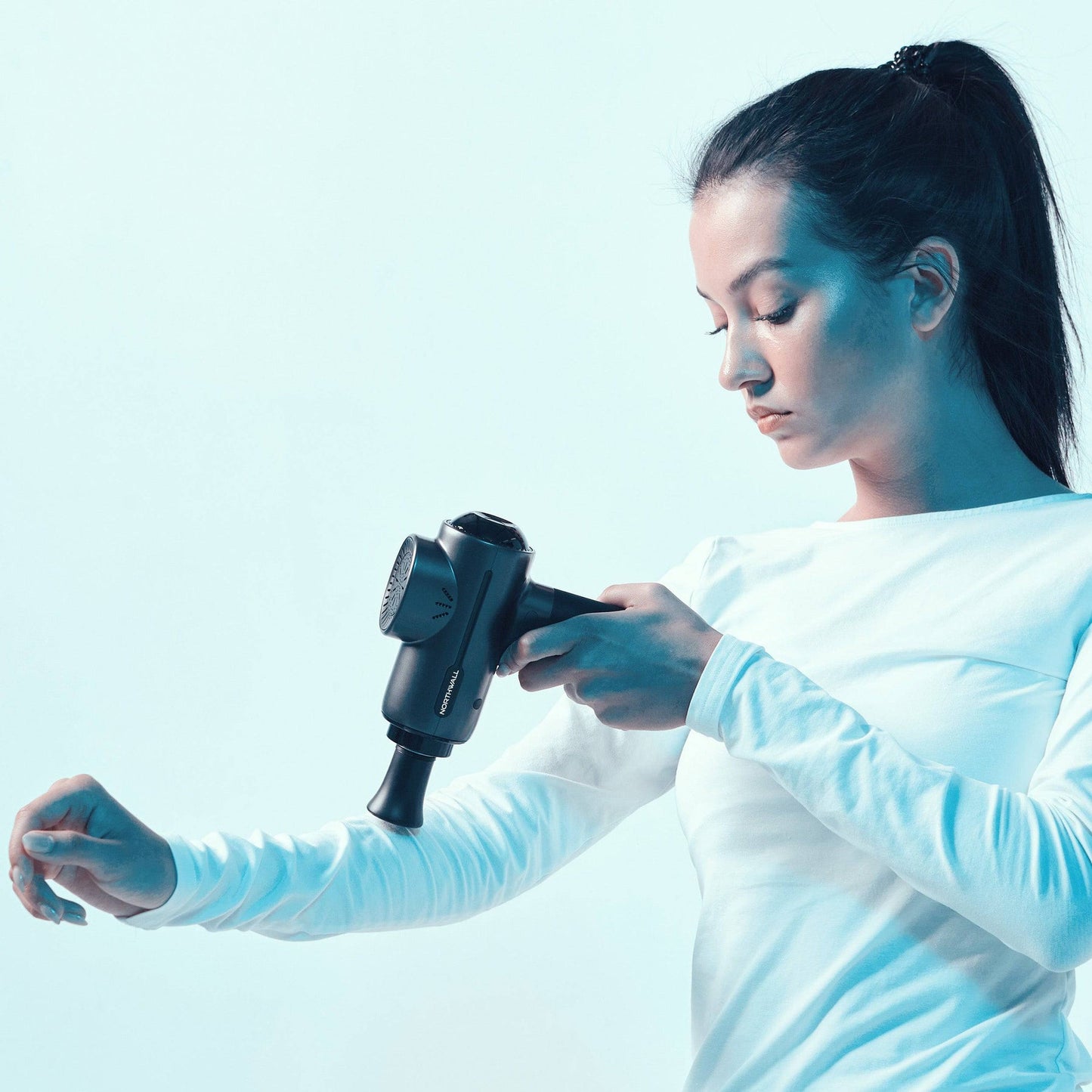 NorthGun Pro - Pistolet de massage puissant avec station de charge - Récupération musculaire, soulagement de la douleur et massage des muscles profonds