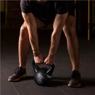 Yaheetech Kettlebell 10 kg - 26 x 22 x 30 cm - Poignée large et ergonomique, base plate et coque en plastique protégeant le sol - Pour l'entraînement de la force et l'utilisation à domicile - Plastique noir et béton