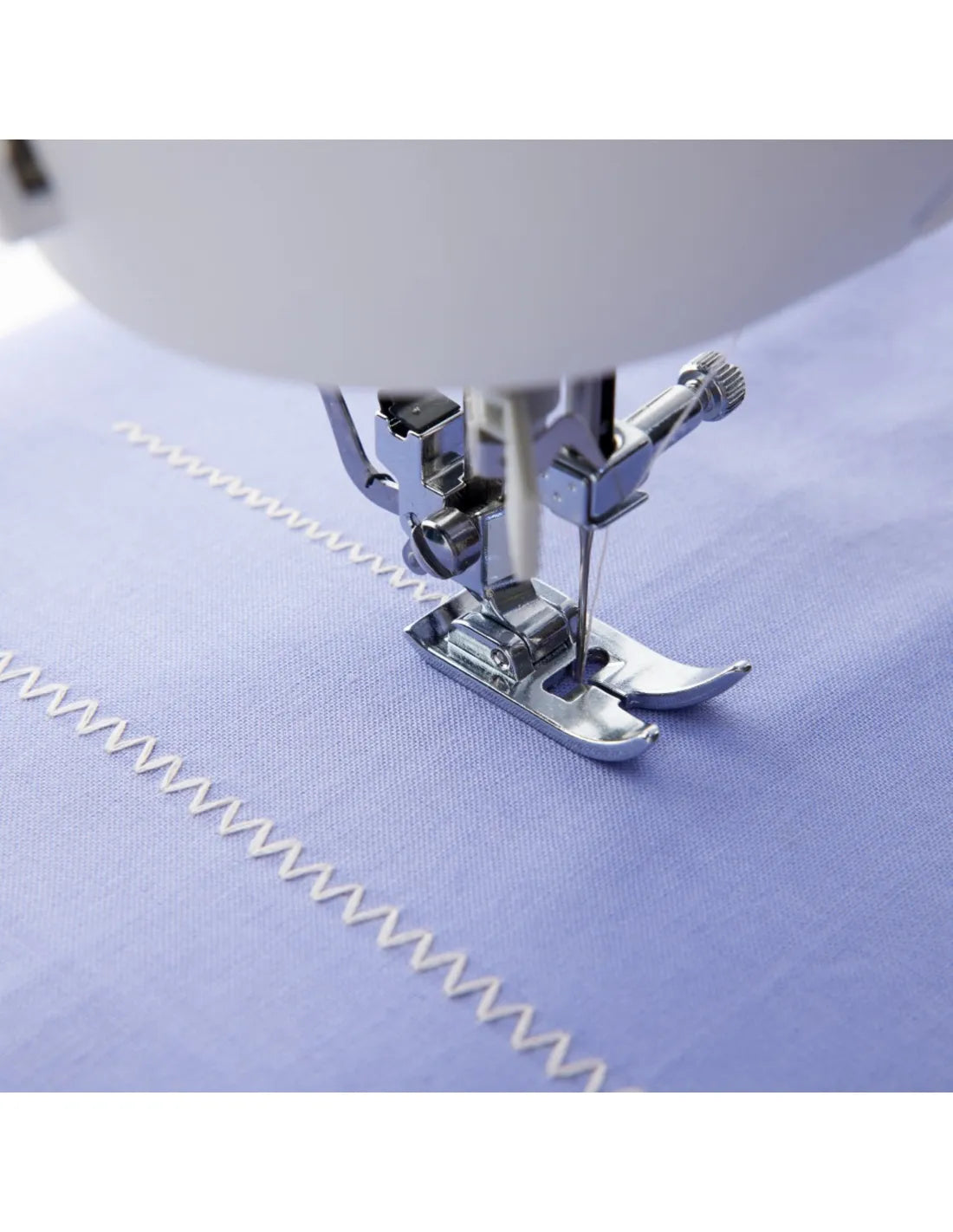 Singer C5655 machine à coudre - blanc - 6.5 kg - écran LCD - 99 points